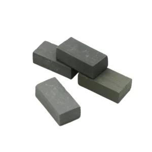 Set of 100 miniature dark grey rectangular foundation blocks measuring 2.8cm x 1.4cm x 0.9cm, featuring smooth matte finish and slight texture, perfect for 1:12 scale dollhouse foundations and architectural models